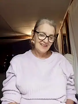 irinamaux online show from 10-29-25, 11:23