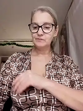 irinamaux online show from 11-30-25, 10:52