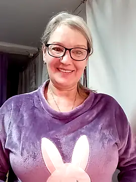 irinamaux online show from 02-03-26, 04:43