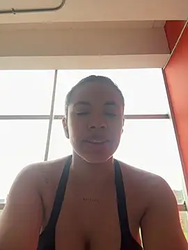 Snapshot of Brunettexio chatting on 02-08-25, 03:21 Brunettexio online show from 02-08-25, 03:21