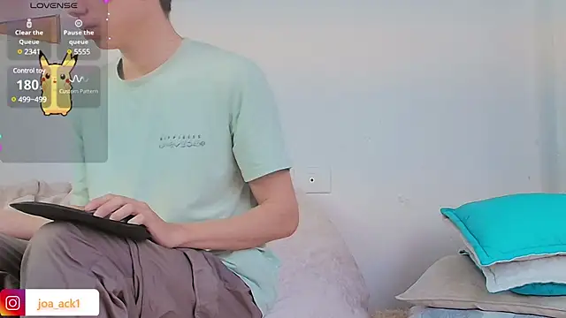 Levii Ackermann online show from 02-25-25, 02:33