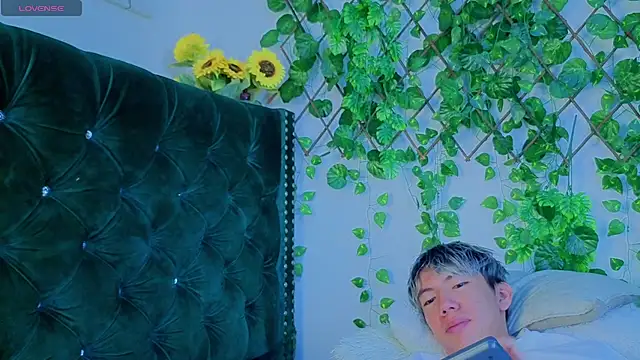 Levii Ackermann online show from 09-23-25, 02:42