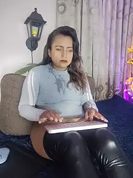 Snapshot of silvana_queen07 chatting on 07-02-26, 04:24 silvana queen07 online show from 07-02-26, 04:24