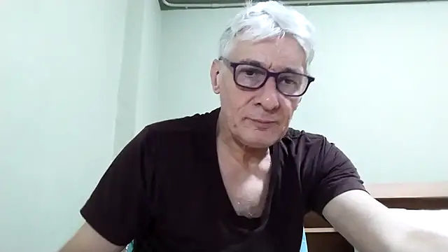 BIGUNCUTHARDCOCK online show from 01-12-26, 02:55