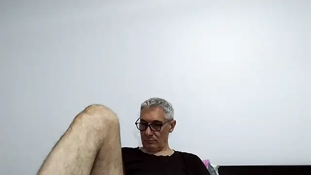 BIGUNCUTHARDCOCK online show from 04-21-26, 02:51