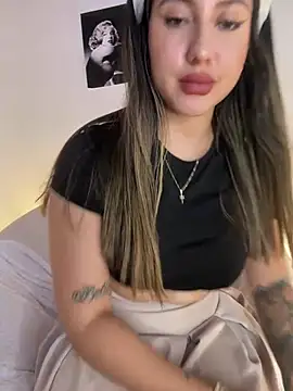 Sarapalmer1 online show from 03-16-25, 11:47