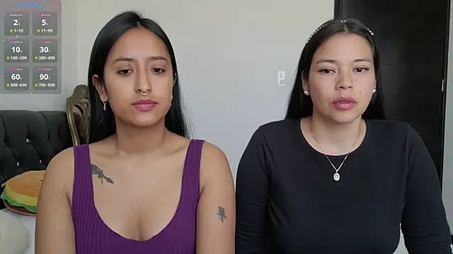 Snapshot of 2SummerLove1 chatting on 12-11-24, 12:02 2SummerLove1 online show from 12-11-24, 12:02