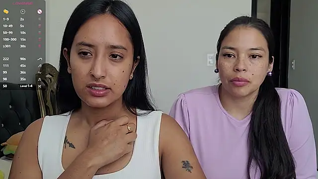 Snapshot of 2SummerLove1 chatting on 01-27-25, 03:18 2SummerLove1 online show from 01-27-25, 03:18