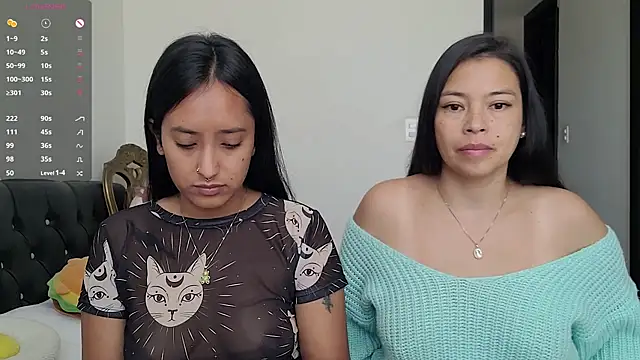 Snapshot of 2SummerLove1 chatting on 01-30-25, 03:19 2SummerLove1 online show from 01-30-25, 03:19