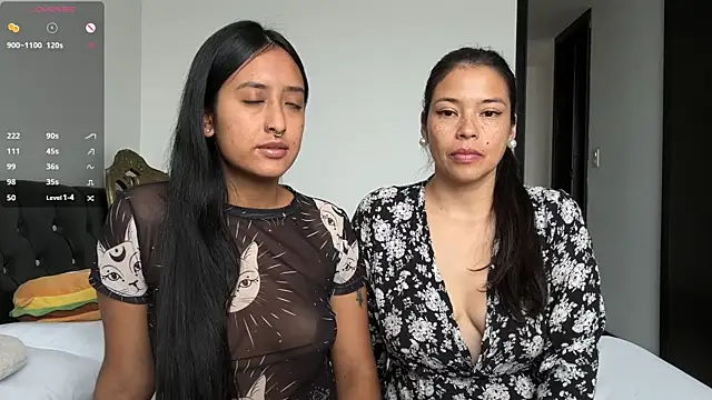 Snapshot of 2SummerLove1 chatting on 02-28-25, 07:25 2SummerLove1 online show from 02-28-25, 07:25