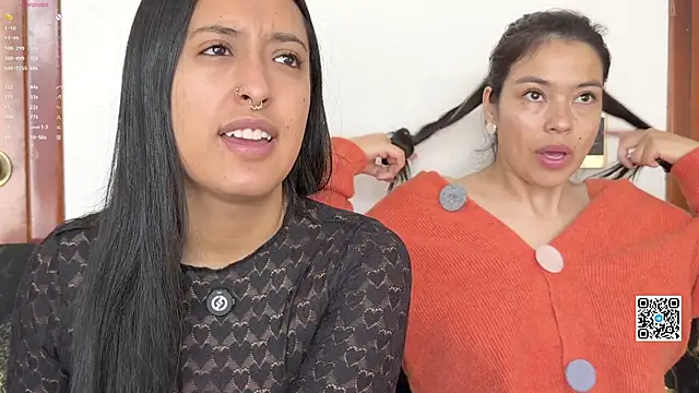 2SummerLove1 online show from 04-07-26, 02:17