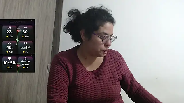 Anne purple online show from 11-06-25, 01:56