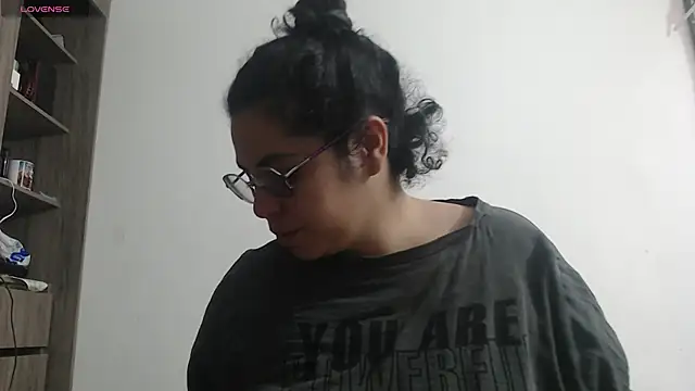 Anne purple online show from 11-14-25, 03:00