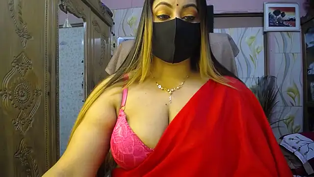 Snapshot of SohanaSabaSexy chatting on 01-31-26, 07:11 SohanaSabaSexy online show from 01-31-26, 07:11