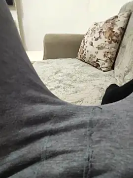 modelturanist27 online show from 02-03-25, 10:11