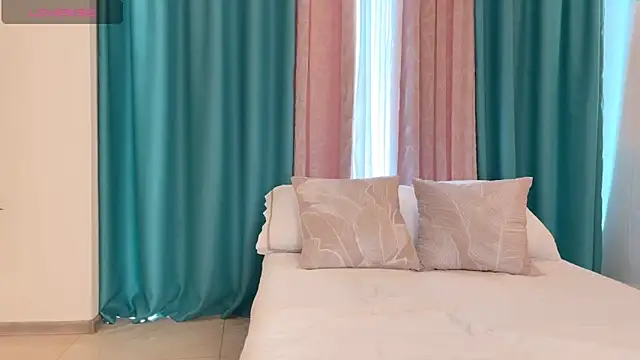 UrGoddessJenny online show from 06-12-26, 12:26