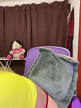 CristalGmez online show from 06-18-26, 01:50