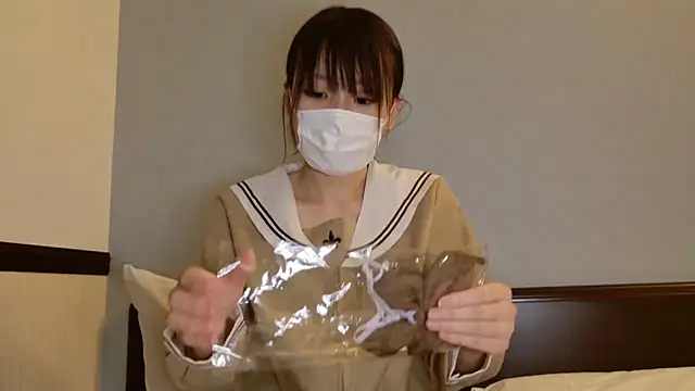 Snapshot of hi---chan- chatting on 01-18-25, 09:24 hi---chan- online show from 01-18-25, 09:24