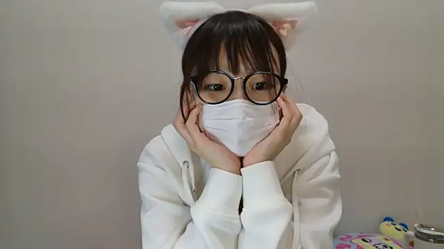 Snapshot of hi---chan- chatting on 01-30-25, 12:50 hi---chan- online show from 01-30-25, 12:50
