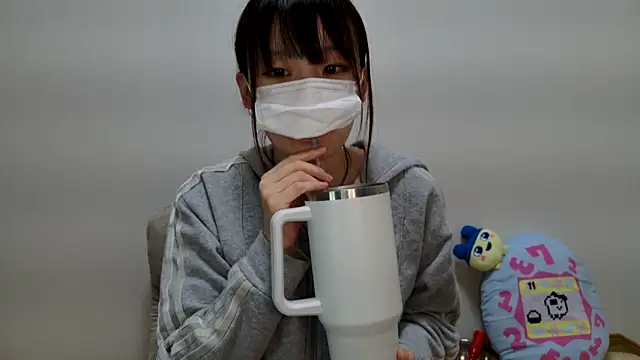 Snapshot of hi---chan- chatting on 03-12-25, 09:45 hi---chan- online show from 03-12-25, 09:45