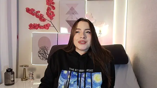 Snapshot of Linaa_morris chatting on 05-28-26, 10:23 Linaa morris online show from 05-28-26, 10:23