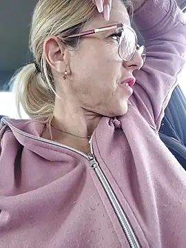 blondyruby online show from 04-20-26, 12:19