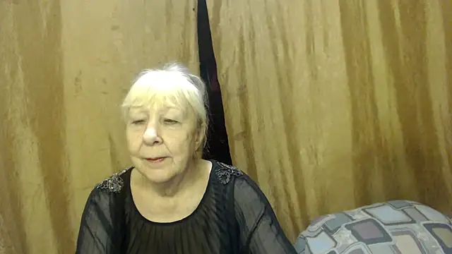 Snapshot of _Estelitta_5 chatting on 12-20-24, 10:00  Estelitta 5 online show from 12-20-24, 10:00