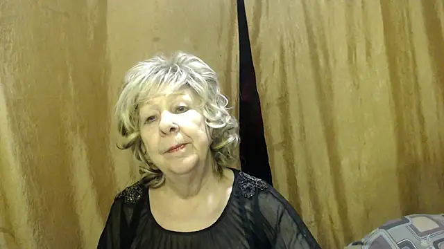 Snapshot of _Estelitta_5 chatting on 12-23-24, 11:17  Estelitta 5 online show from 12-23-24, 11:17