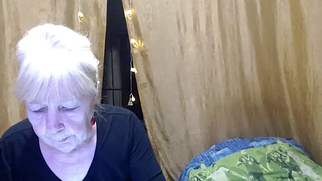 Snapshot of _Estelitta_5 chatting on 01-18-25, 06:53  Estelitta 5 online show from 01-18-25, 06:53