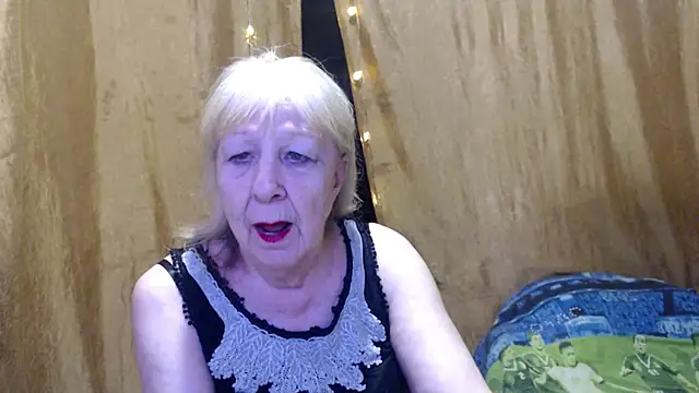 Snapshot of _Estelitta_5 chatting on 01-25-25, 12:58  Estelitta 5 online show from 01-25-25, 12:58
