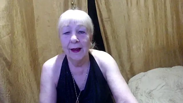 Snapshot of _Estelitta_5 chatting on 02-20-25, 05:18  Estelitta 5 online show from 02-20-25, 05:18