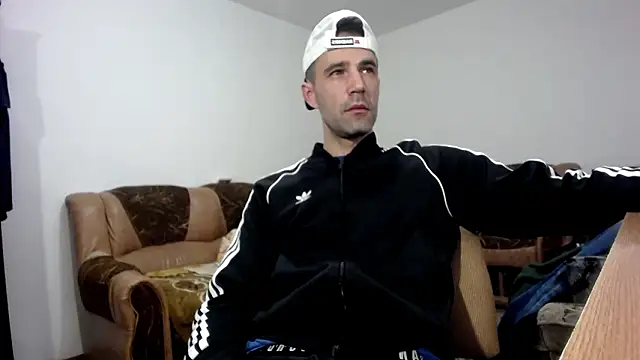 I like older menn online show from 02-20-26, 06:10