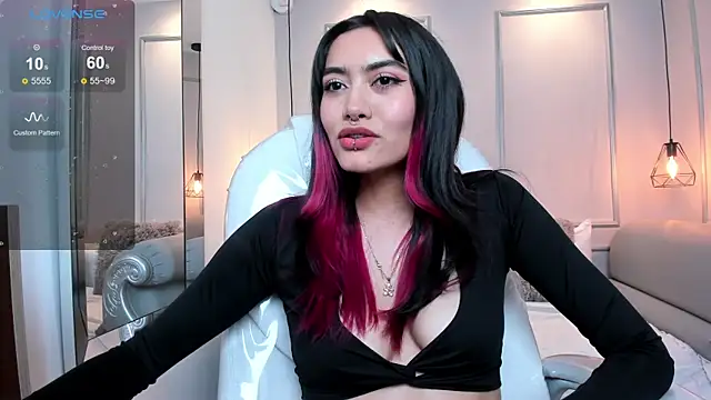 AzuraKindong online show from 02-04-25, 01:23