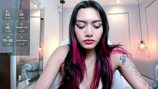 AzuraKindong online show from 02-04-25, 07:22