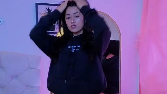 ChanellGV online show from 11-19-25, 10:32