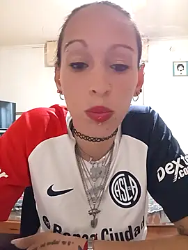 Zorrita Fox online show from 10-28-25, 05:37