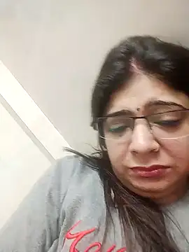 Snapshot of Husnpari20 chatting on 01-05-25, 05:41 Husnpari20 online show from 01-05-25, 05:41