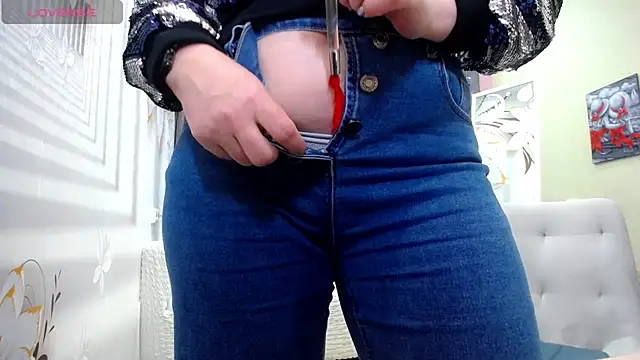 BlondeBrilliant7 online show from 12-27-24, 06:03