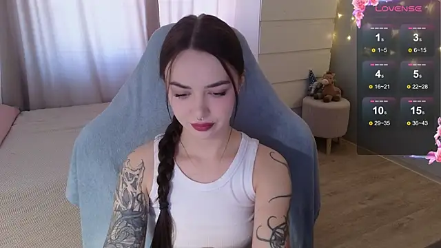 kate leoo online show from 04-12-26, 10:09