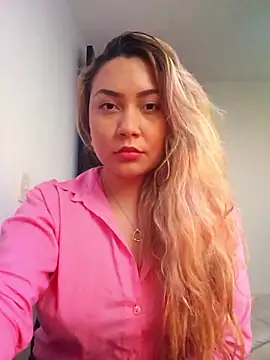 Snapshot of Lufer_doll chatting on 01-15-26, 10:46 Lufer doll online show from 01-15-26, 10:46