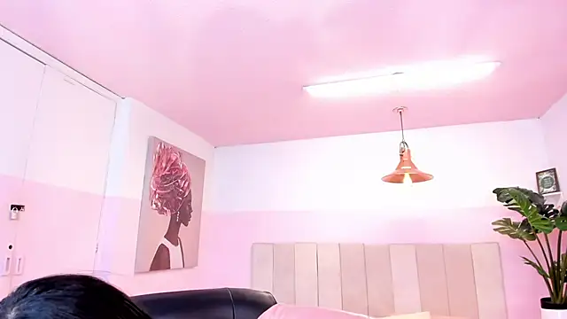 Red lady online show from 01-12-25, 04:52