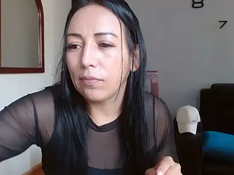 Laura martin  online show from 02-18-25, 02:06