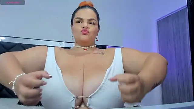 Sara Thompsoon online show from 12-13-24, 11:55