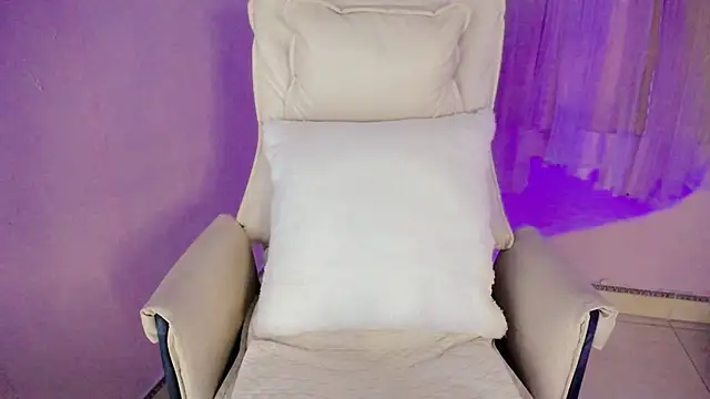   18Angel   online show from 11-12-25, 06:25