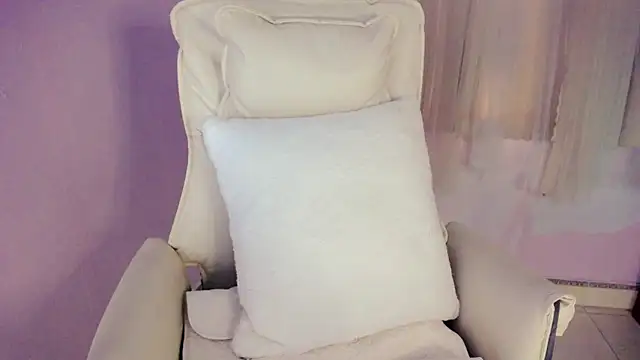   18Angel   online show from 11-19-25, 06:46