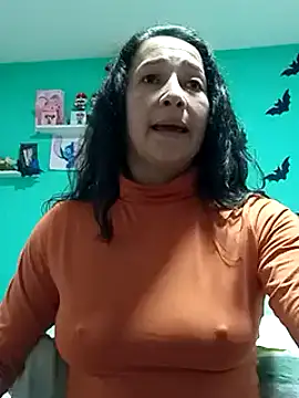 emilypoppy3 online show from 01-07-25, 03:44