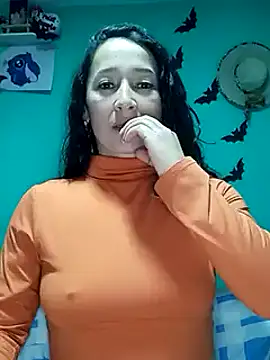 emilypoppy3 online show from 02-01-25, 01:55