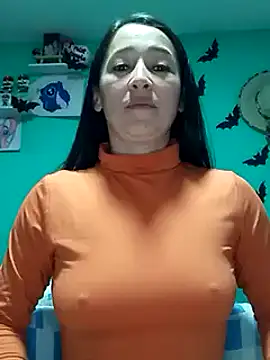 emilypoppy3 online show from 02-03-25, 12:25