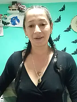 emilypoppy3 online show from 02-13-25, 04:50