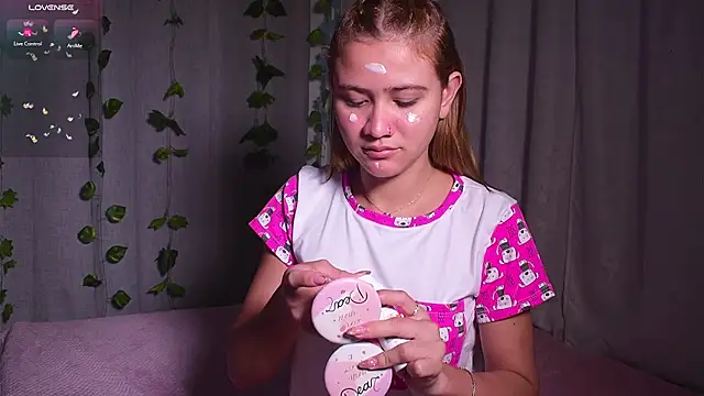 Snapshot of IsabellaFerreiraa chatting on 12-26-24, 01:32 IsabellaFerreiraa online show from 12-26-24, 01:32